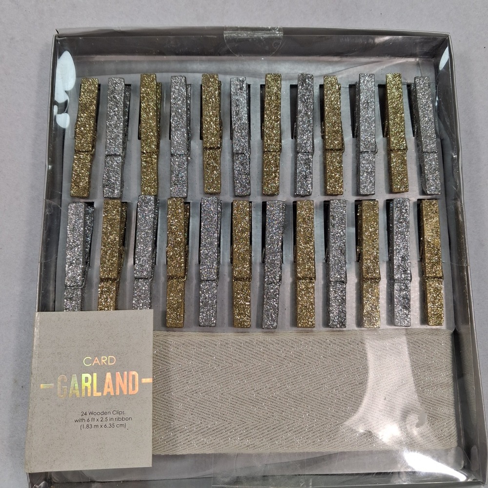 Design Focus‎ Card Garland 24 Glitter Wooden Clips 6ft Ribbon Gold Silver NEW